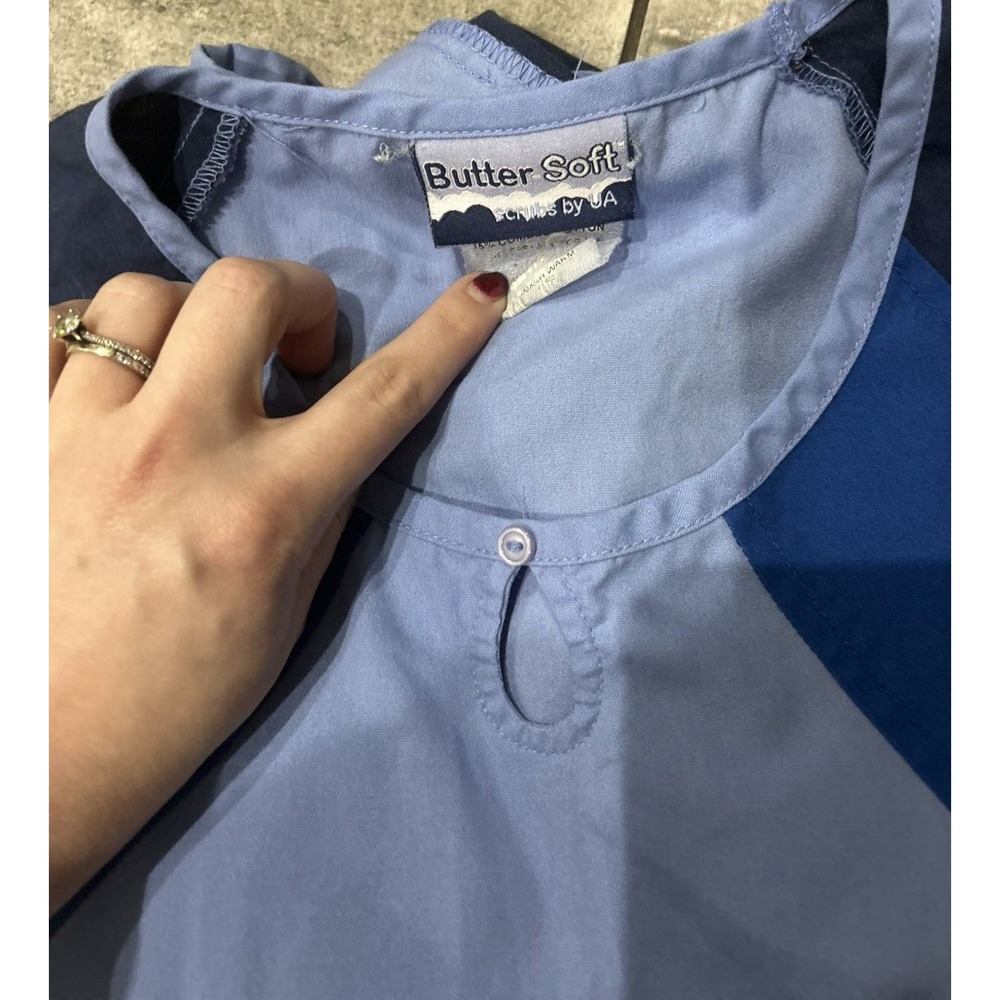 Easy Stretch‎ Butter Soft Womens XS Scrub Top POCKETS Blue Navy Black (2) Tops - Picture 8 of 8